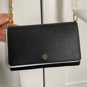 Tory Burch Emerson Chain Wallet